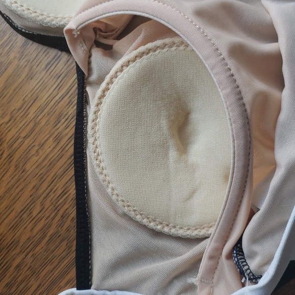 Shape detector by Carol Wior NWT swim suit - Picture 13 of 17